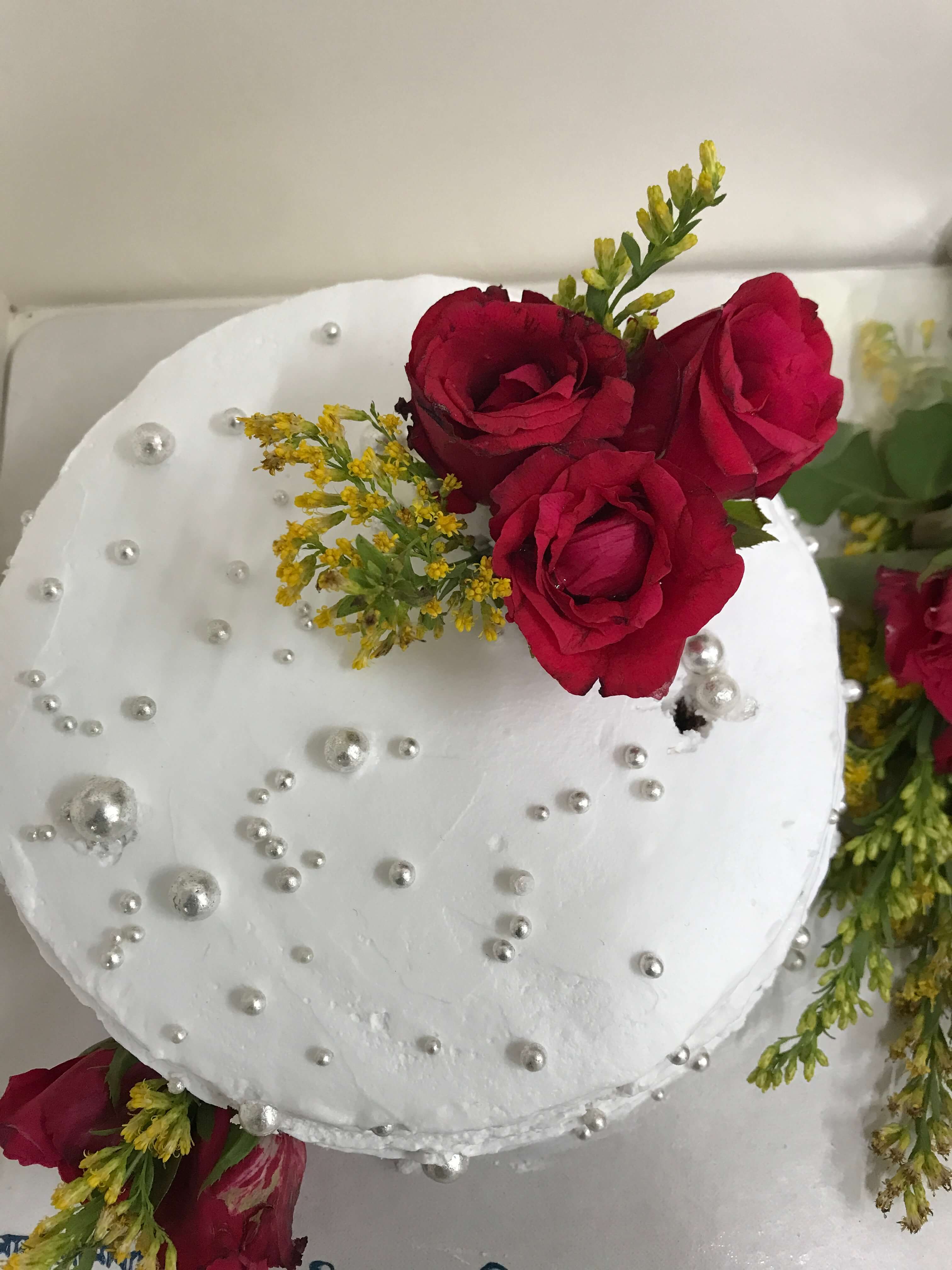 Roksana's Kitchen — handcrafted cake 16