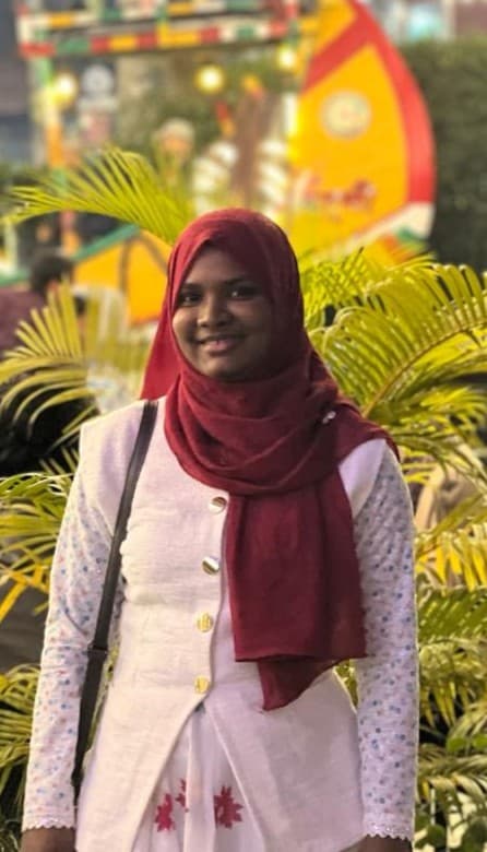 Roksana Akther — professional cake artist and trainer